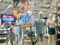 -东荟城名店仓