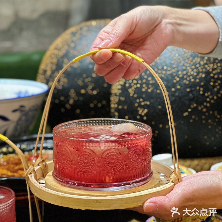 杨记隆府重庆江湖菜新品上市,等你来品尝