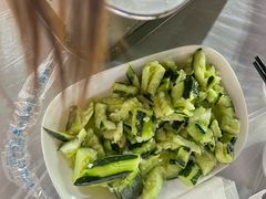 凉拌黄瓜-金渝海鲜烧烤万州烤鱼店