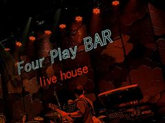 -FOUR PLAY BAR