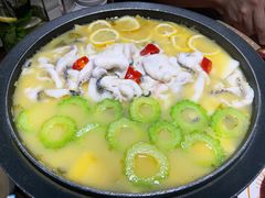 -山城外·非遗酸菜鱼(蜀都万达店)