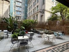 -潮一不贰·法式甜品·生日蛋糕·西式简餐(外滩店)