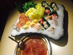 -余欢领鲜火锅(新街口店)