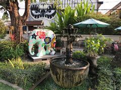 -Dash Teak House