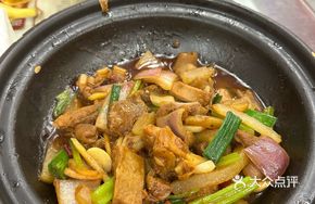 Fresh Steamed Shunde Chicken Pot 32 Yuan