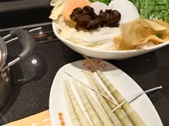 -呷哺呷哺(青岛香港中路银座店)