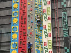 -极限PLAY运动娱乐新世界·团建派对潮玩休闲馆·室内蹦极高空游乐园