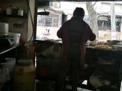 老板-安庆柴火馄饨(马道街店)