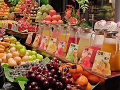 -雍容荟帝王蟹活龙虾展台自助(IFS黑金店)