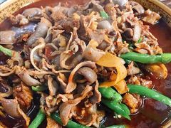 -一品红烧鸭特色川菜(三岔湖店)