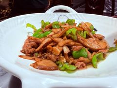 -蔼若春.传承三十年云南菜(金碧公园店)