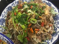 肥牛金针-一锅厨东北水饺店(厦大店)