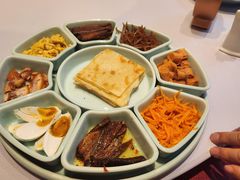 -静之湖湖畔餐厅