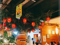 大堂-龙泉人椰子鸡.糟粕醋.海南菜(三亚旗舰店)