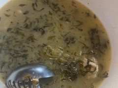 -严记小天府酸菜鱼(西四路店)