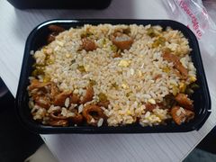 -老头爱马仕酸豇豆炒饭(丰富路店)