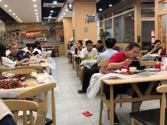 大堂-江城燕子大排档(江汉路步行街店)