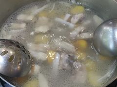 板栗椰子鸡-探窝·竹笙椰子鸡(杨箕店)