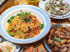 -喝丢一只鞋海鲜烧烤·海肠捞饭(东关街店)