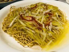韭黄肉丝两面黄-老人和饭店(淮海中路店)