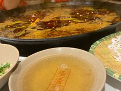 -岗上渣渣老火锅(两路口店)