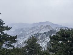 -医巫闾山