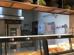 面包甜点陈列柜-金凤成祥(东直门现烤面包店)