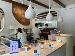 -VERIE BAKEHOUSE