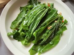 松子炒山苏叶-若蘭慈·无国界素食料理(欢乐海岸店)
