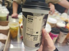 -喜茶(滨江宏岸店)