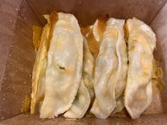 黄瓜蛤蜊肉锅贴-波螺油子·海肠捞饭·青岛菜(银座店)