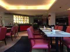 -亮马河饭店翠雅咖啡厅