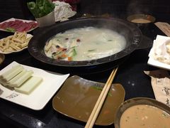 -宽板凳老灶火锅(南礼士路店)