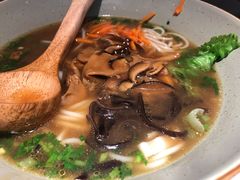 山珍菌菇圆粉-百春原湖南牛肉粉(百联世纪店)