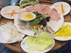 -桥香园云南过桥米线(金马碧鸡店)