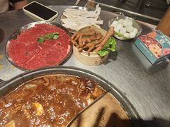 -鹿鸣山草本茶香火锅(园西路店)