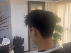-V7 HAIR SALON