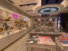 -丽达购物中心(崂山店)