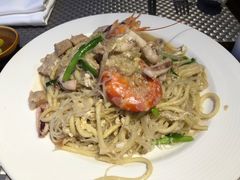 -BLU 全日制餐厅(上海安曼纳卓悦酒店)