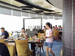 -宝利来国际大酒店-凤凰阁旋转餐厅