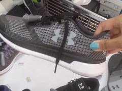 -UNDER ARMOUR(新燕莎奥莱店)