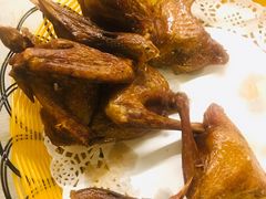 红烧乳鸽-百利鸽王(紫薇路店)