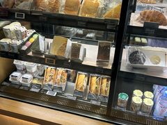 -星巴克(青岛火车北站候车大厅店)