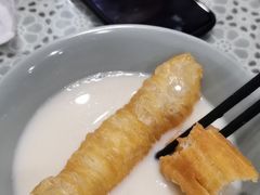 -君来湖滨饭店·玫瑰园