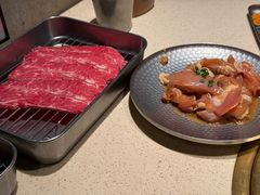 -蚂蚁洞·烤肉大营地(上海静安大悦城店)