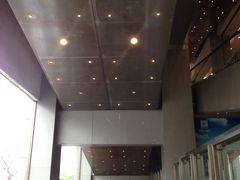 -大宁国际商业广场-地下停车库