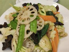 -桃子餐厅·天津菜(王顶堤总店)