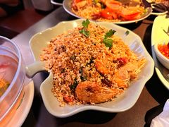 -大头虾越式风味餐厅(光明广场店)