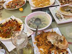 -三亚火车头万人海鲜广场