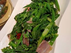 腌肉炒芥兰-牧雲子·臻选云南菜 .商务宴请(泰然大厦店)